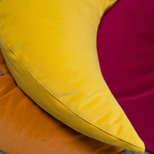 Load image into Gallery viewer, Nowość! Poduszka Księżycowa Be Classic - Tropikalny Żółty