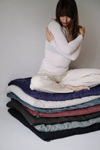 Załaduj obraz do przeglądarki galerii, 9F4209AF-1231-411D-9EAC-490433DB0C20 2.JPG__PID:0af07511-b27f-4078-b9a4-9050828c0b2f