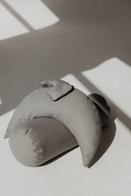 Załaduj obraz do przeglądarki galerii, Duży Bolster Be Natural - Błękitny Popiół