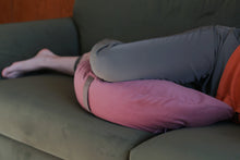 Załaduj obraz do przeglądarki galerii, Poduszka Księżycowa Be Classic - Pomarańcz Kolorado