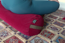 Załaduj obraz do przeglądarki galerii, Duży Bolster Be Classic - Malinowy Róż