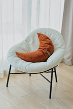 Załaduj obraz do przeglądarki galerii, Poduszka Księżycowa Be Classic - Jesienny Żółty