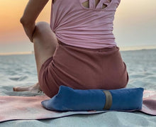 Załaduj obraz do przeglądarki galerii, Poduszka do siedzenia Be Classic - Winny Róż