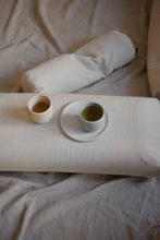 Załaduj obraz do przeglądarki galerii, Poduszka Kopertowa Be Natural - Grafitowe Morze