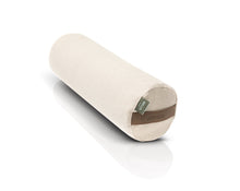 Load image into Gallery viewer, mały wałek wypełniony łuską gryki w pokrowcu z lnu i bawełny w kolorze jasny beż