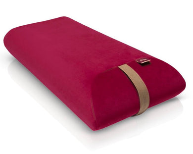 poduszka kopertowa z pianki poliuretanowej w pokrowcu welurowym w kolorze malinowym
